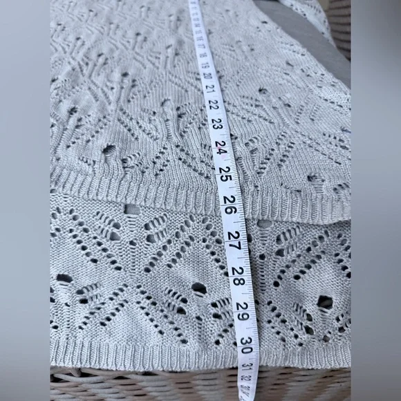 Grace & Lace Light Gray Pointelle Knit Hi-Low Sweater (18”p2p) - Picture 8 of 9